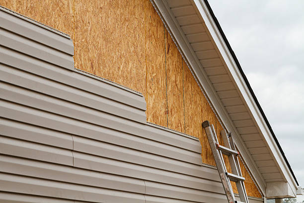 24/7 Emergency Vinyl Siding experts in Edgewood, TX